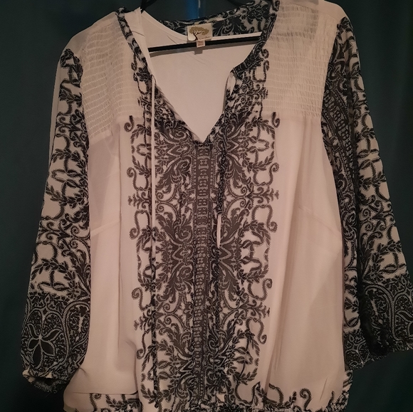 fig and flower Tops - Fig and Flower 3x top